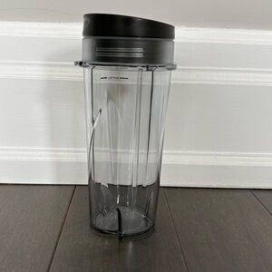 Ninja Blender Cup with Sip & Seal Travel Lid – Clear 
Smoothies, Drinks